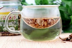 水里的鱼大班美术活动教案_大班水里的动物教案